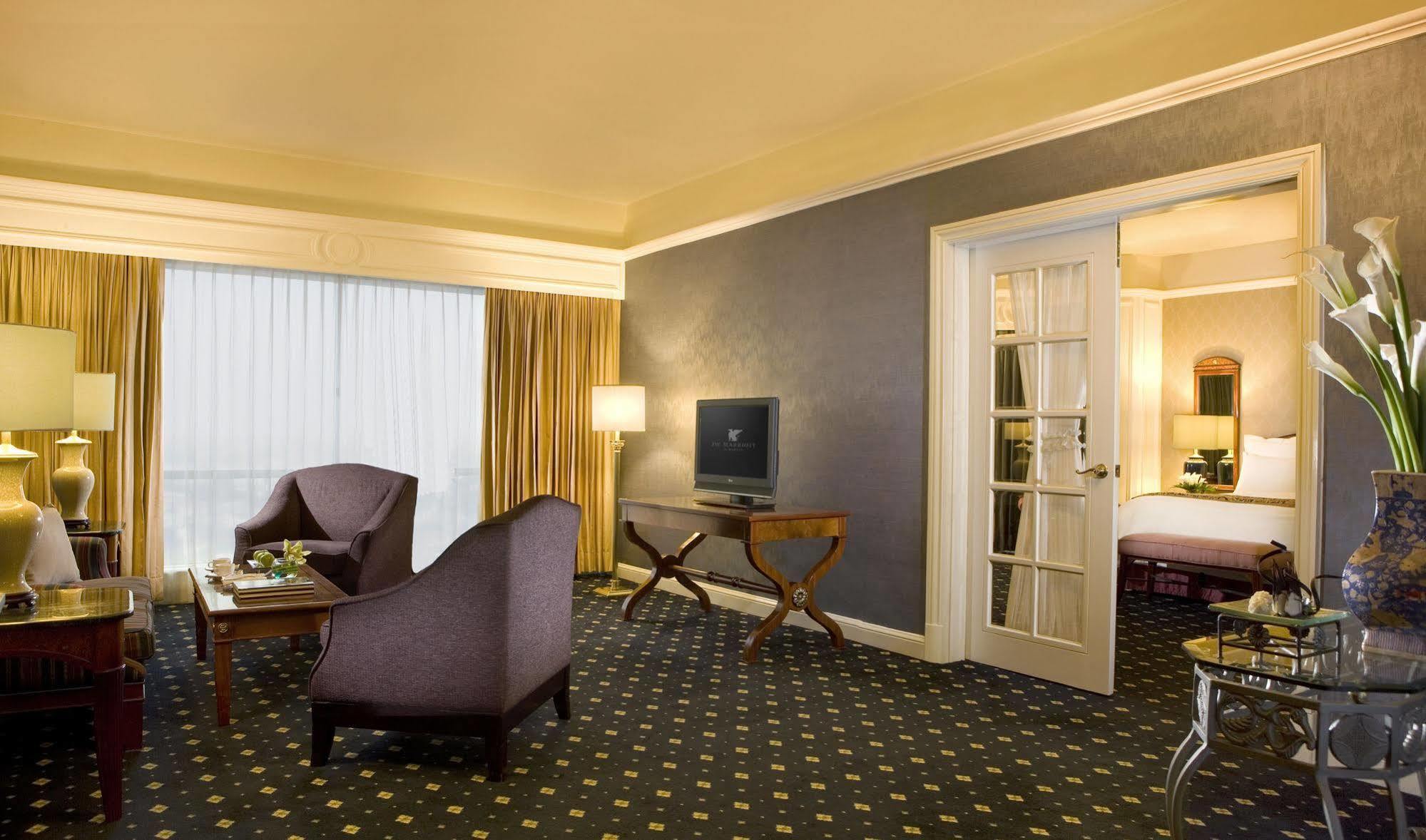 Jw Marriott 5* Surabaya